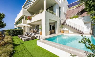 ¡98-Casa de lujo con piscina privada en Cabopino, Marbella!