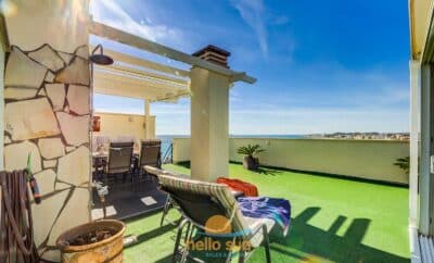 ¡89-Atico con Impresionantes Vistas en Torreblanca, Fuengirola!