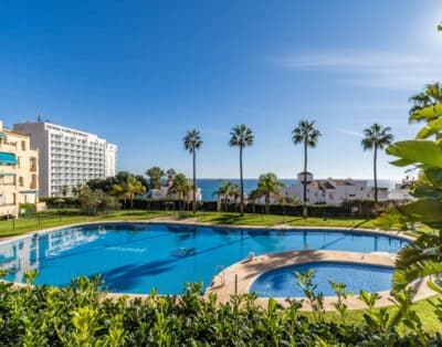 22 – Beautiful Beachfront Apartment in Benalmádena Costa