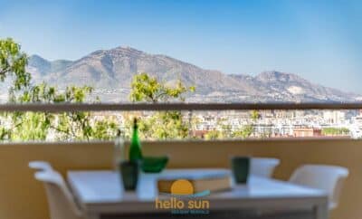 27 – Cozy Apartment with Spacious Terrace & Views in Fuengirola!