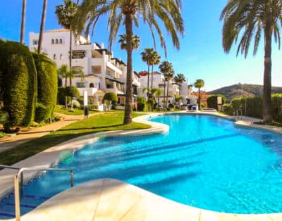 57 – Apartment with Ocean Views in Calahonda, Mijas