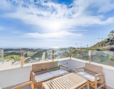 124 - Betagende moderne penthouselejlighed med panoramaudsigt over havet og pool i Mijas!