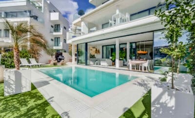 131 – Stunning Luxury Apartment with Private Pool and Panoramic Views, El Higueron